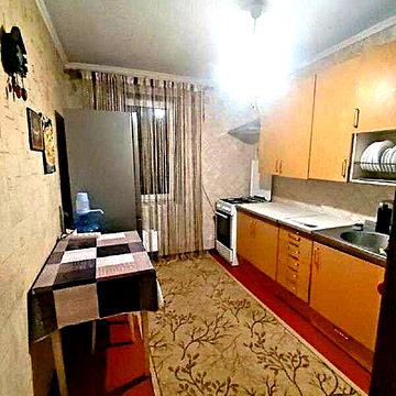 Братиславська вул., 13