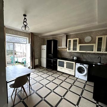 Первомайская, 23