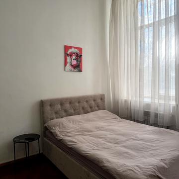 Залізнична вул., 47