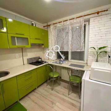 Володимира Великого вул. (Мелешкіна), 1