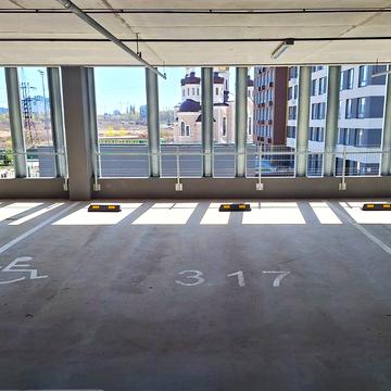 Всеволода Змієнка вул., 32