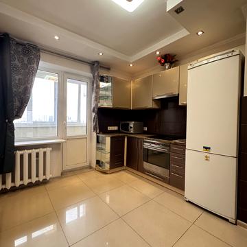 Олени Пчілки вул., 4