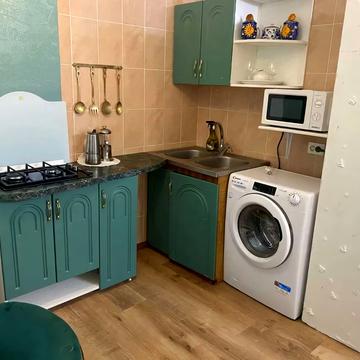 Лесі Українки бульв., 3