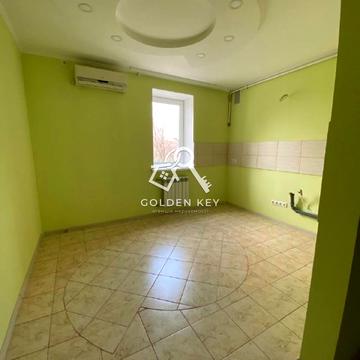 Олександра Поля вул. (Жовтнева), 2