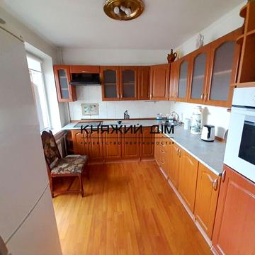 Свободи просп., 30