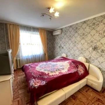 Янтарна вул., 81