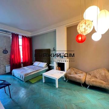 Саксаганського вул., 125