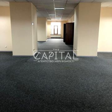 Празька вул., 6