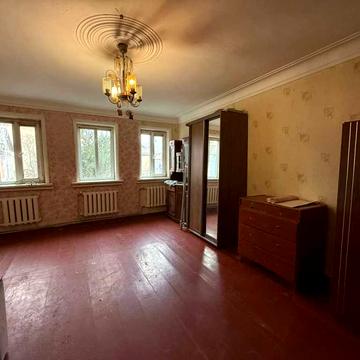 Петра Дорошенка вул., 27а