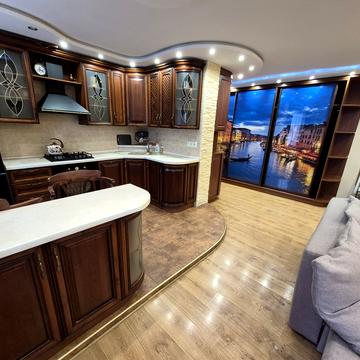 Олександрійська вул., 4