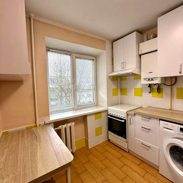 Білоцерківська вул., 3