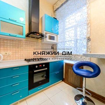 Ярославів Вал вул., 21-Д