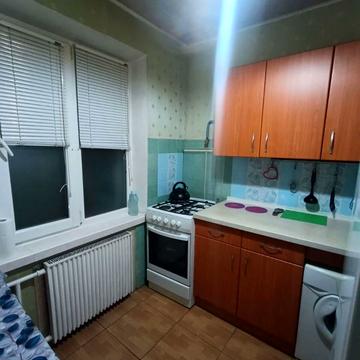 Йорданська вул. (Лайоша Гавро), 16