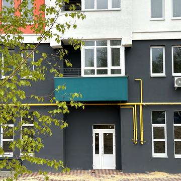 Амосова вул., 4