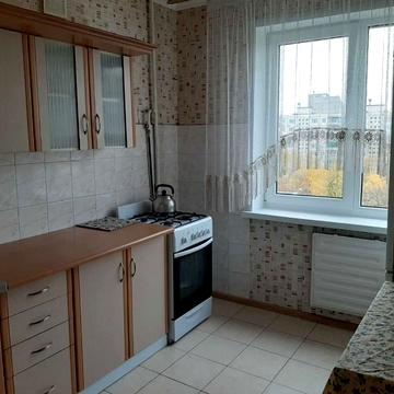 Романа Шухевича просп. (Генерала Ватутіна), 26