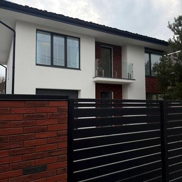 Двірська вул.