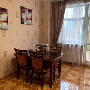 Антоновича вул. (Горького), 72