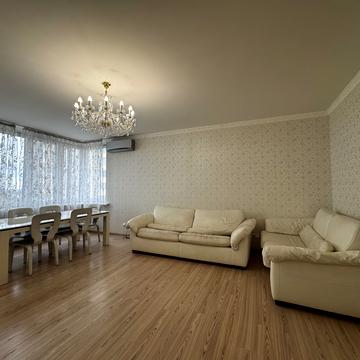 Валерія Лобановського просп. (Червонозоряний), 6-В