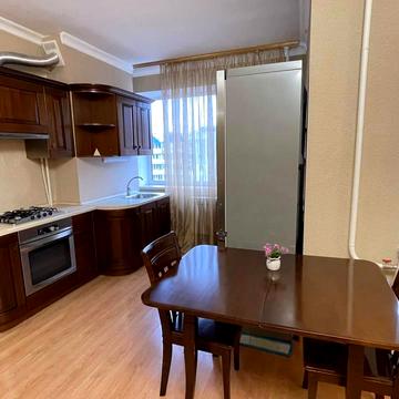 Паркова вул., 75