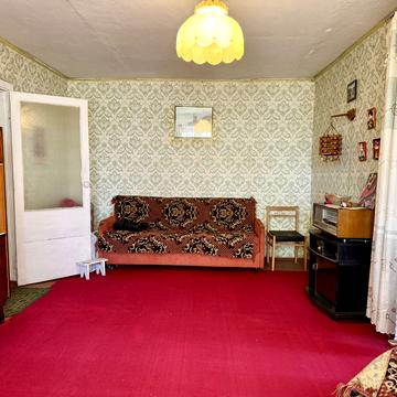 Центральна вул., 1