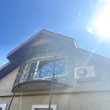 Лесі Українки вул., 22