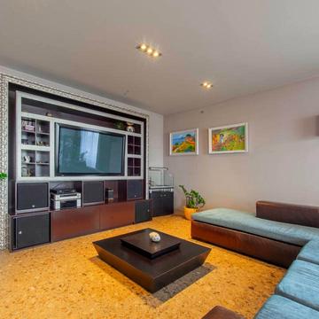 Хорива вул., 39-41