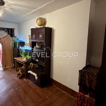 Михайла Стельмаха вул., 8