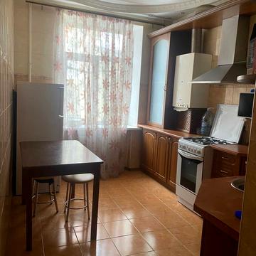 Спаська вул., 48