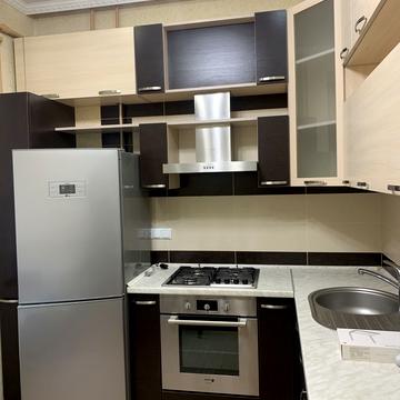 Почайнинська вул., 44