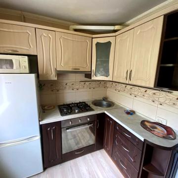 Михайла Донця вул., 14