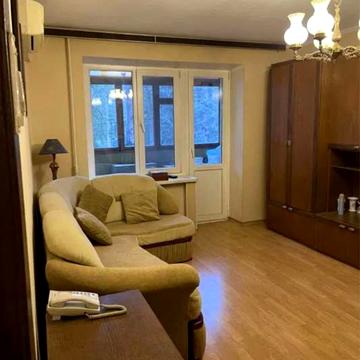 Поліська вул., 24