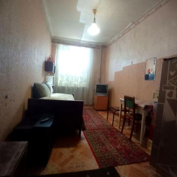 Миру вул., 14