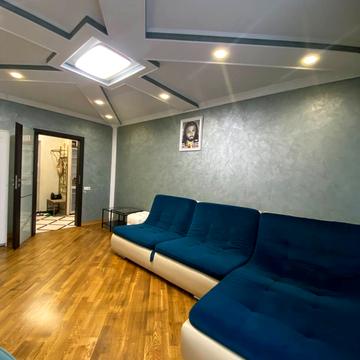 Євгена Коновальця вул., 120