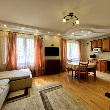 Машинобудівна вул., 21