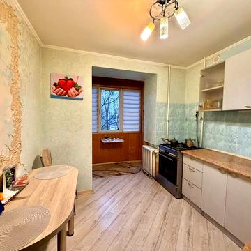 Героїв Майдану вул. (Червоноармійська), 57