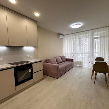 Віктора Некрасова вул. (Північно-Сирецька), 6