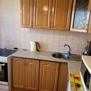 Райдужна вул., 20