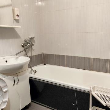 Вишгородська вул., 34