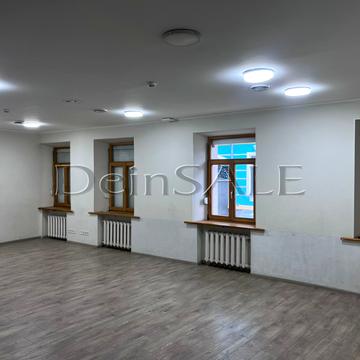 Володимирська вул., 6