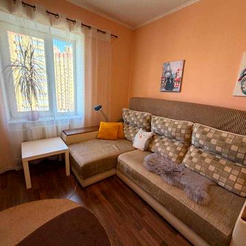 Олександра Мишуги вул., 1/4