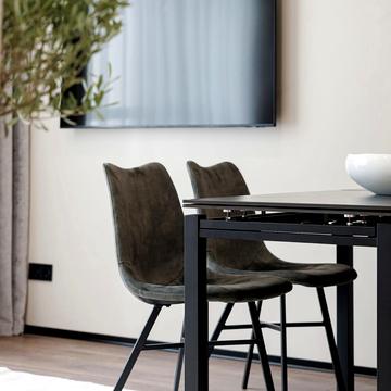 Героїв Майдану вул., 15