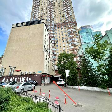 Жилянська вул., 118