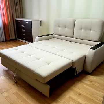 Печерська вул., 2