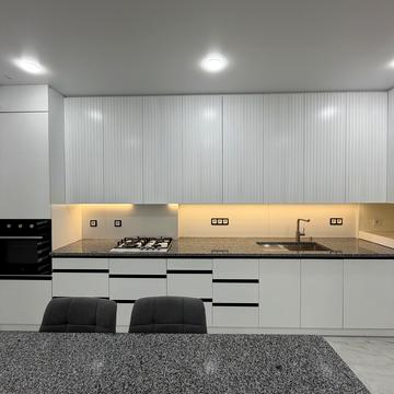 Подільська вул., 4-Б