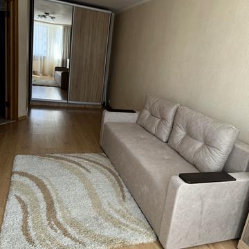 Боголюбова вул., 14