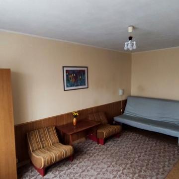 Романа Ратушного вул. (Волгоградська), 27