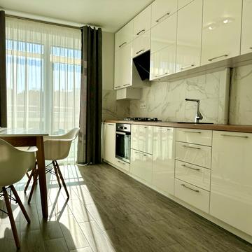 Гетьмана Мазепи вул., 164, к10