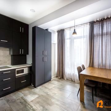 Петрівська вул., 1-А