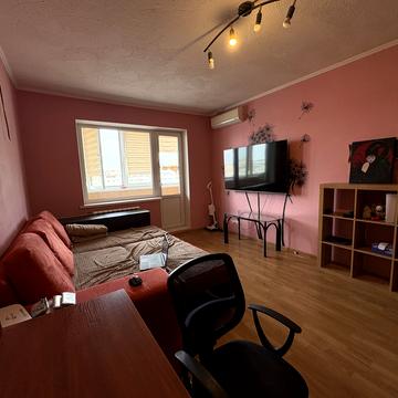 Оболонський просп., 40