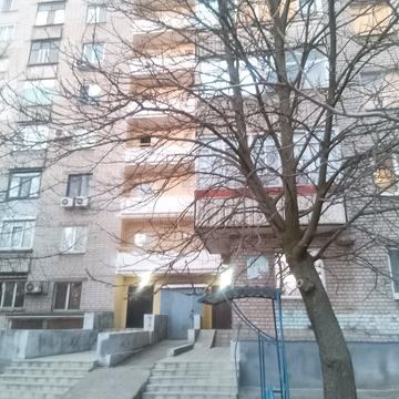 Бочарова вул., 1